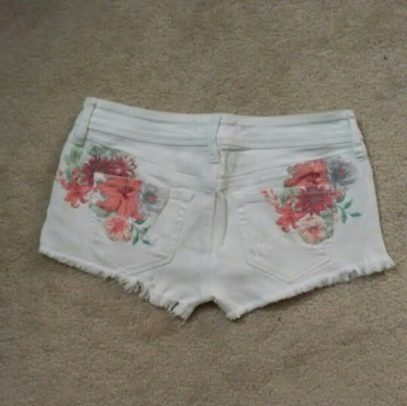 bullhead jean shorts - Picture 2 of 2